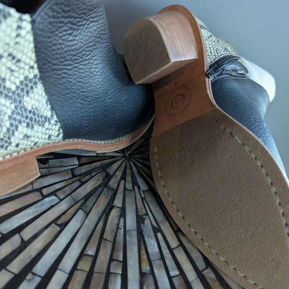 Poppy Barley Two Point Five Ankle Boots - Picture 4 of 4